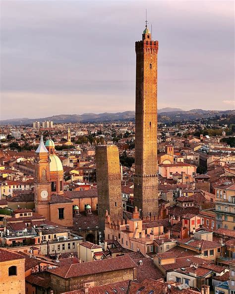 bologna towers history